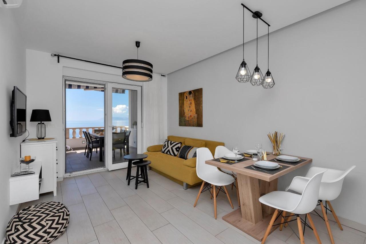 Apartments Villa Joy Podgora Exteriör bild